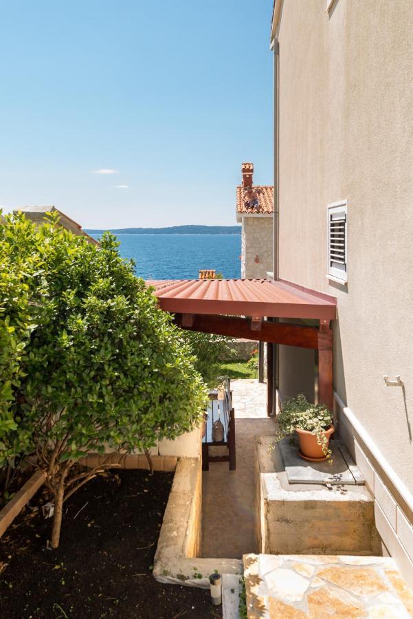 Villa Lille Трогир Екстериор снимка